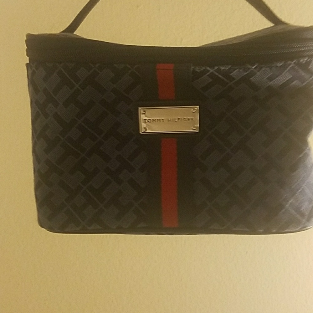 Tommy Hilfiger travel bag